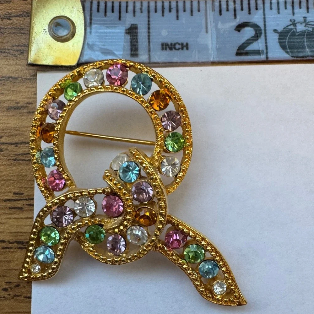 Vintage Joan Rivers Gold Tone Multicolor Studded Rhinestone Statement Brooch Pin